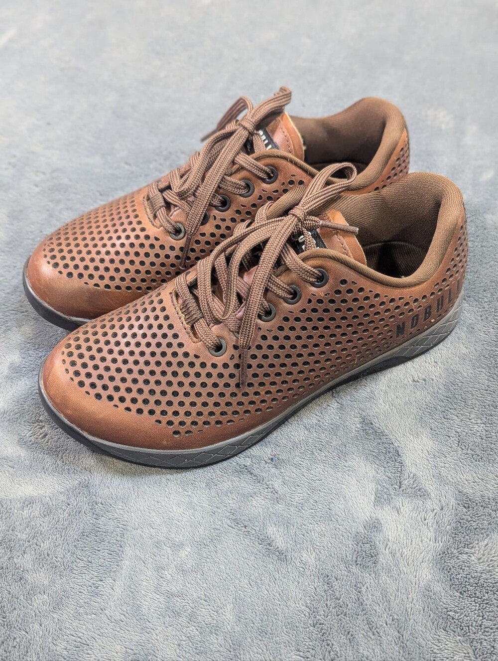 Nobull Perforated Leather Trainer Low Women's Size 7.5 Workout Gym Shoes Brown